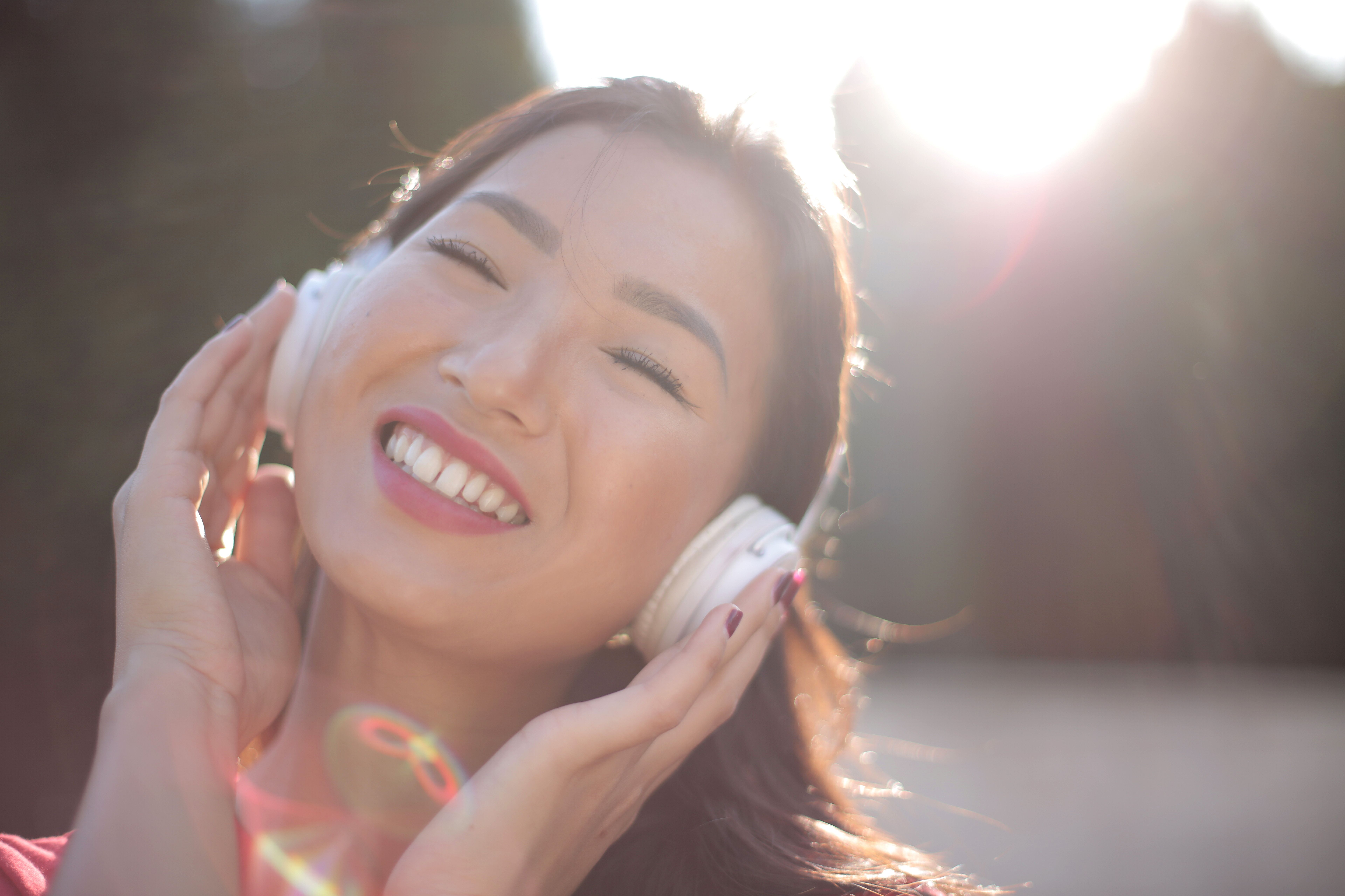 How to Write Sales Outreach That Sounds Like You (Using AI)